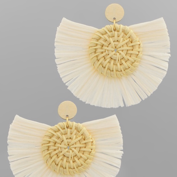 Raffia Tassel On Round Rattan Earring - Picture 1 of 4